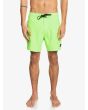 Hombre con Bañador Boardshort Quiksilver Surfsilk Kaimana 16" Green Gecko 