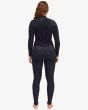 Mujer con Traje de Surf GBS con cremallera en el pecho Billabong 5/4mm Synergy Natural Night Fall Negro interior posterior