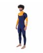 Hombre con traje de neopreno con cremallera en el pecho Hurley Advant 4/3mm Fullsuit Azul Marino y Naranja izquierda