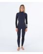 Mujer con traje de surf con cremallera en el pecho Hurley Plus 4/3mm azul marino