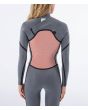 Mujer con traje de neopreno con cremallera en el pecho Hurley Plus 5/3mm negro grafito interior panel espalda
