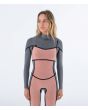 Mujer con traje de neopreno con cremallera en el pecho Hurley Plus 5/3mm negro grafito interior panel delantero