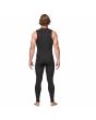 Hombre con Traje de surf Patagonia Yulex Regulator Lite Long John negro posterior