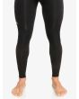 Hombre con traje de neopreno con cremallera en el pecho Quiksilver 4/3mm Everyday Sessions negro y gris rodilleras