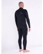 Hombre con Traje de Neopreno Volcom Modulator 4/3mm con cremallera en el pecho negro posterior derecha