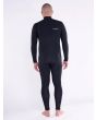 Hombre con Traje de Neopreno Volcom Modulator 4/3mm con cremallera en el pecho negro posterior