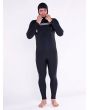 Hombre con Traje de Neopreno cremallera en el pecho Volcom Modulator 5/4/3mm negro capucha puesta