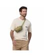 Hombre con Riñonera Patagonia Ultralight Black Hole Mini Hip Pack 1L Verde Buckhorn Green Unisex Bandolera