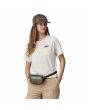 Mujer con Riñonera Patagonia Ultralight Black Hole Mini Hip Pack 1L Verde Pino Unisex 