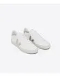 Zapatillas Veja Campo Chromefree Leather Blancas con logo platino frontal