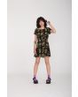Mujer con vestido corto Volcom Featured Artist Tetsunori Negro ajuste