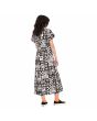 Mujer con Vestido Largo de manga corta Volcom Sunny Wild Long Negro posterior