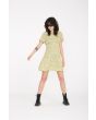 Mujer con Vestido Corto Volcom Surfpunk Amarillo vuelo