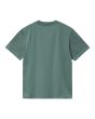 Camiseta orgánica de manga corta Carhartt WIP W' Chase Verde Pino Plateado con logo dorado para mujer posterior