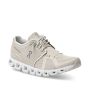 Zapatillas On Running Cloud 5 gris perla y blanco para mujer frontal