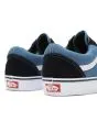 Zapatillas de Skate Vans Old Skool en color azul marino con suela de goma blanca posterior