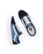 Zapatillas de Skate Vans Old Skool en color azul marino con suela de goma blanca superior