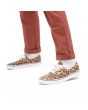 Zapatillas bajas Vans Era con estampado de leopardo para mujer puestas