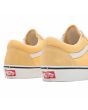 Zapatillas Vans Old Skool amarillas con banda lateral blanca Unisex posterior
