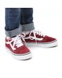 Zapatillas Vans Old Skool Junior Granate puestas