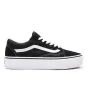 Zapatillas con plataforma Vans Old Skool en color negro y banda lateral sidestripe blanca derecha
