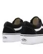 Zapatillas con plataforma Vans Old Skool en color negro y banda lateral sidestripe blanca posterior