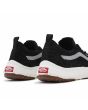 Zapatillas ecológicas Vans Ultrarange VR3 negras y blancas para hombre posterior