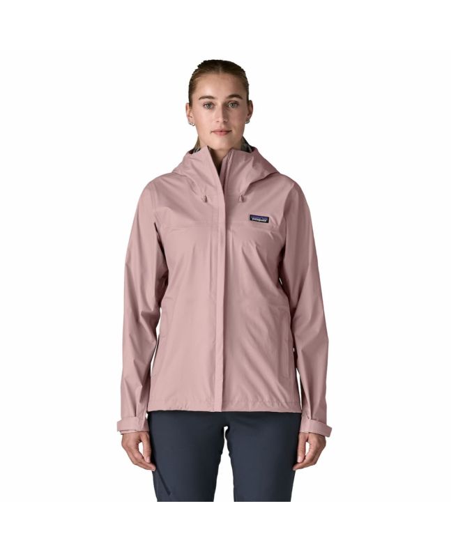 Mujer con chubasquero Patagonia Torrentshell 3L Rain Jacket Quiet Violet