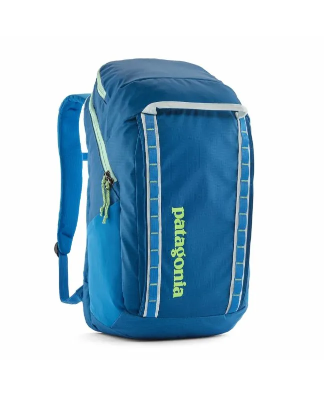 Mochila Mediana Patagonia Black Hole Pack en color azul Vessel Blue 32 Litros Unisex
