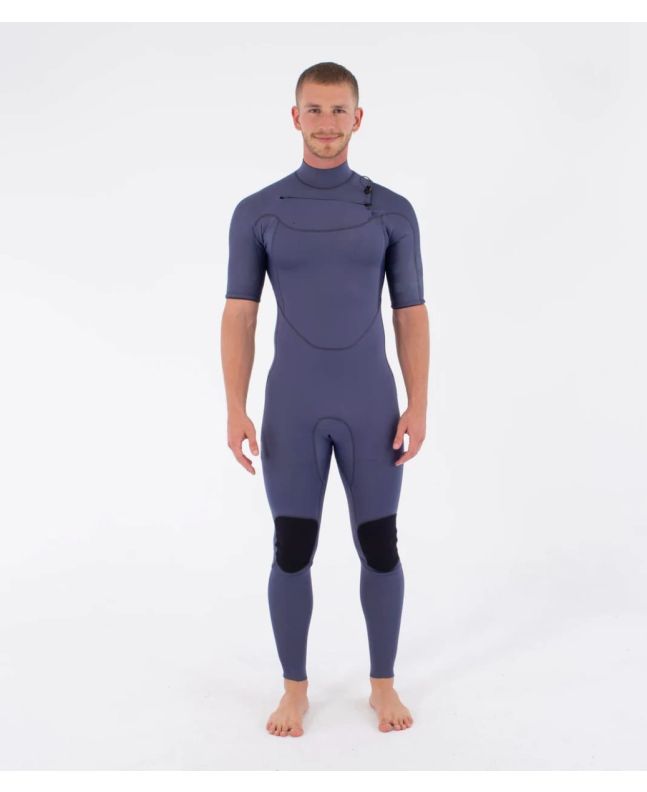 Hombre con traje de surf con manga corta Hurley Air 2/2mm Destroyer