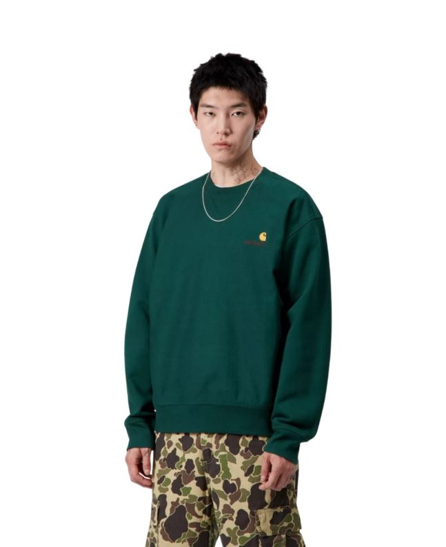 Hombre con sudadera Carhartt WIP American Script Sweatshirt verde Dark Fir