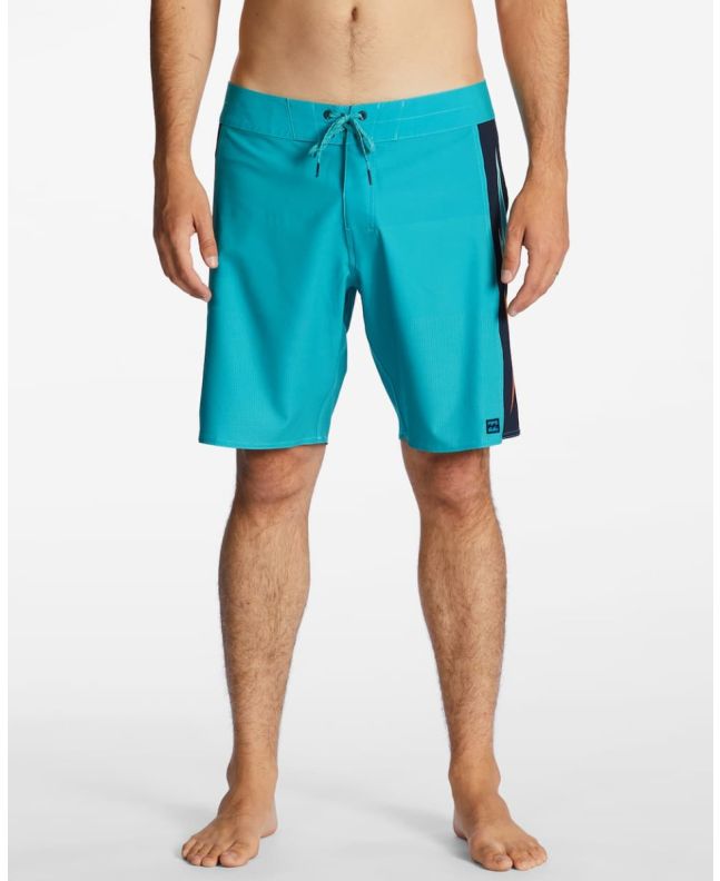 Hombre con Bañador Boardshort Performance Billabong D Bah Airlite 19" Aqua