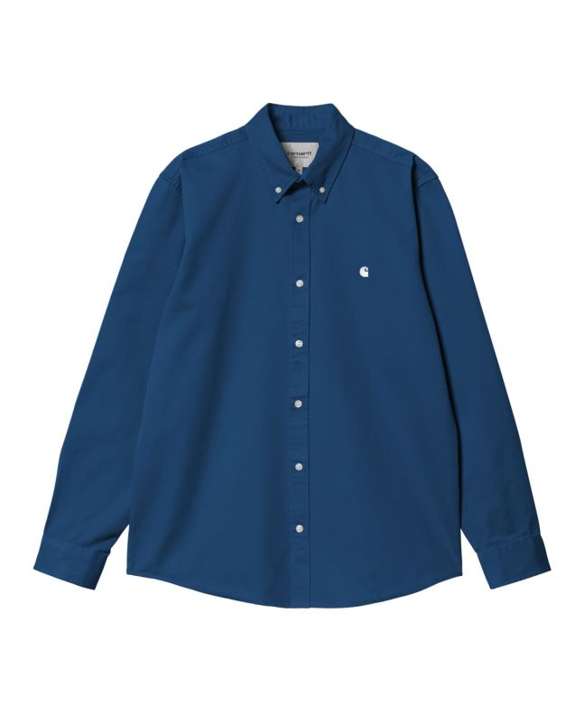 Camisa de manga larga Carhartt WIP Madison Shirt Azul Elder con el logo bordado en blanco para hombre