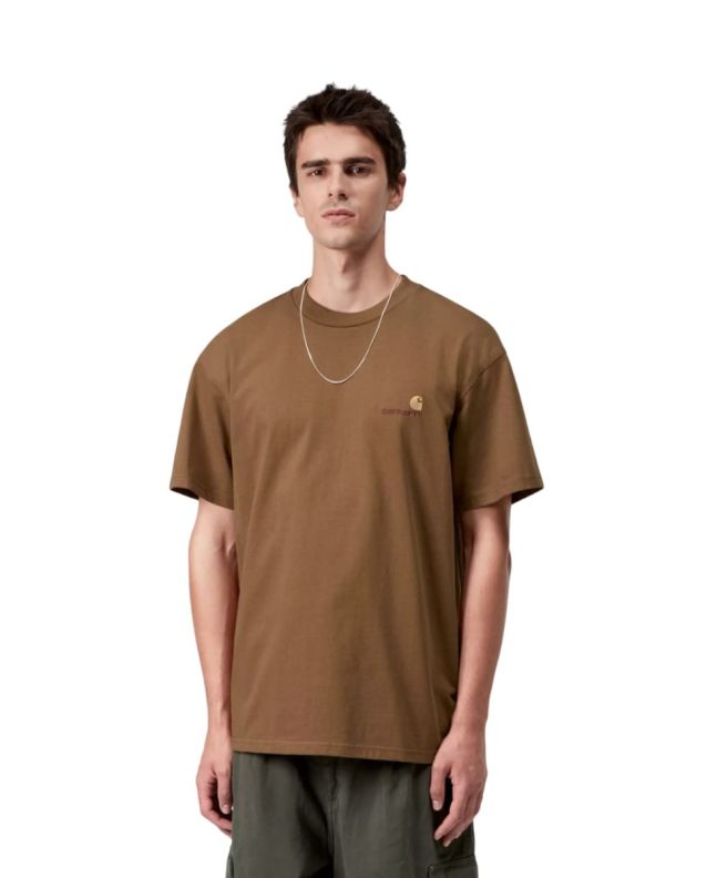 Hombre con camiseta Carhartt WIP American Script Marrón Hamilton