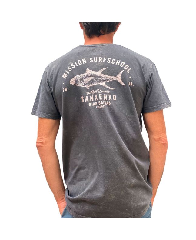 Hombre con Camiseta de manga corta Mission Basic Logo Atún Pontevedra en color gris oscuro lavado Unisex 