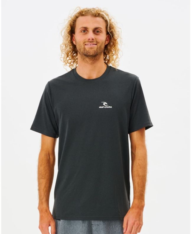 Hombre con Camiseta técnica de protección solar de manga corta Rip Curl Search Series UV negra