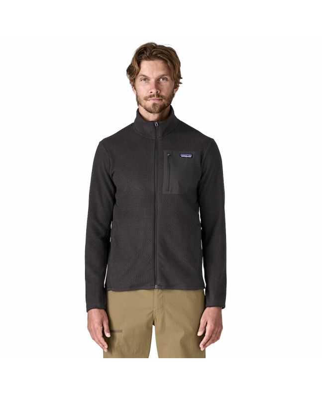 Hombre con forro polar técnico Patagonia Air Fleece Jacket Negro