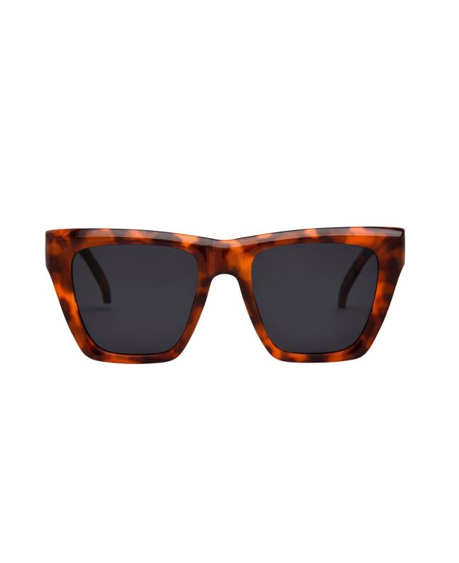 Gafas de sol I-SEA Ava color tortoise brown con lentes smoke polarizadas para mujer