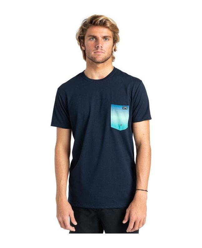 Hombre con Camiseta de manga corta de protección solar UPF 50 azul marino