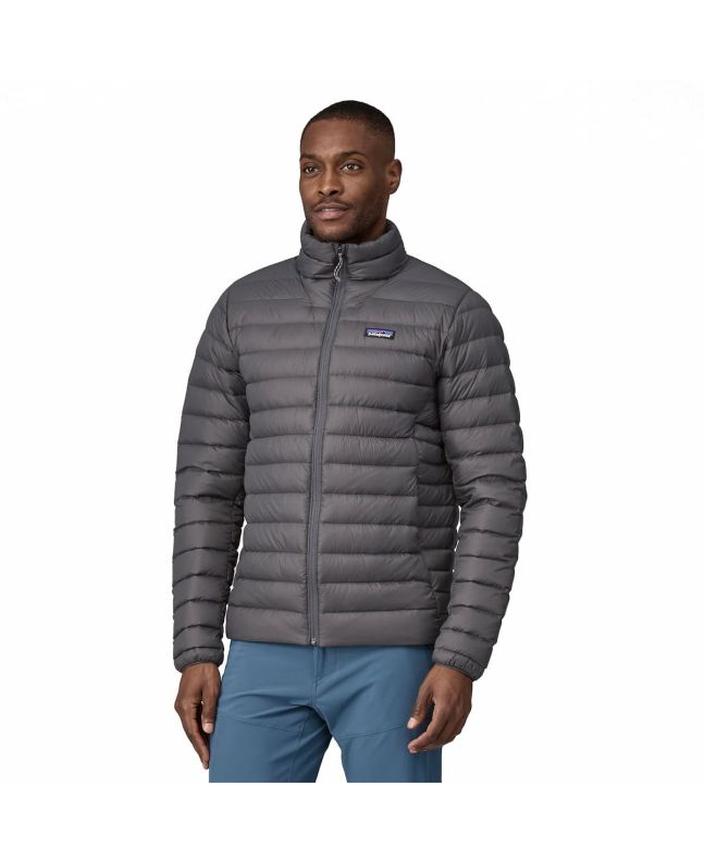 Hombre con cazadora acolchada y plegable Patagonia M's Down Sweater Gris