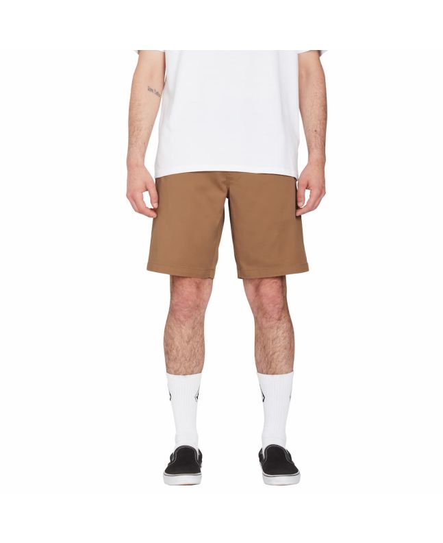Hombre con pantalón corto de cintura elástica Volcom Frickin Elasticated Waist 19" marrón