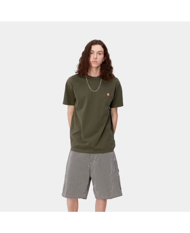 Hombre con camiseta orgánica de manga corta Carhartt WIP American Script Plant Verde