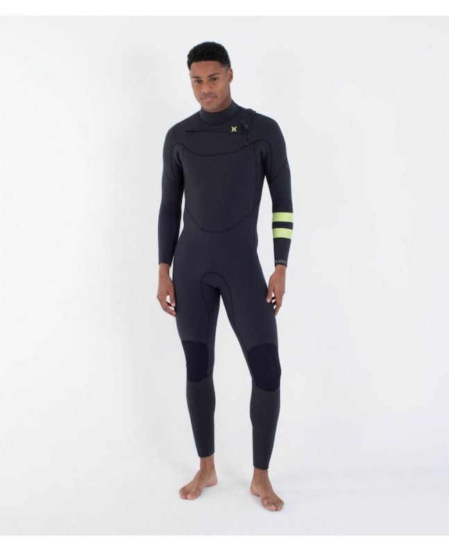 Hombre con traje de surf Hurley Plus 4/3mm Fullsuit Negro-Lemon