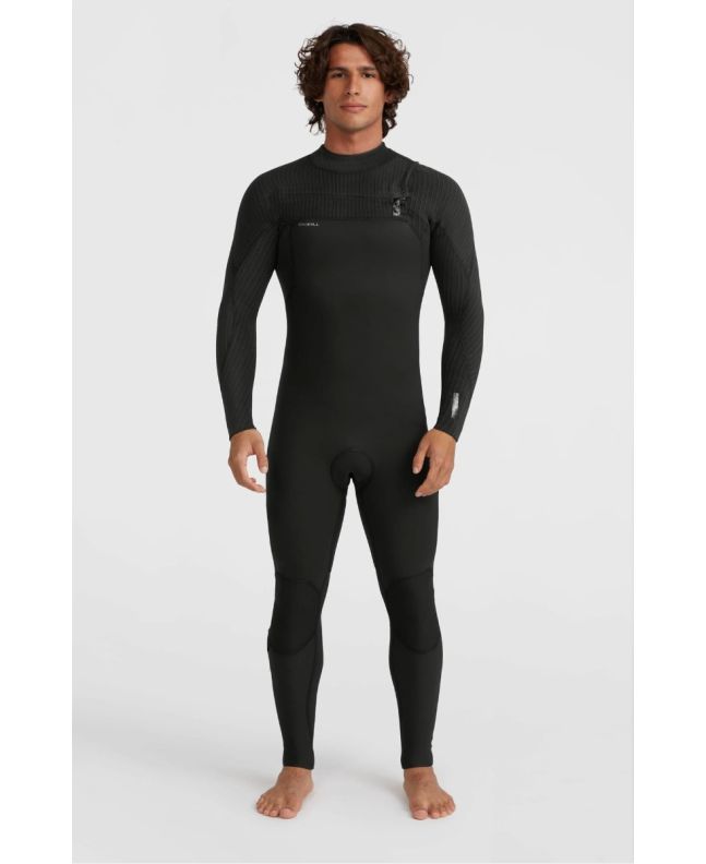 Hombre con Traje de surf O’Neill Hyperfreak 4/3+ mm negro con cremallera en el pecho
