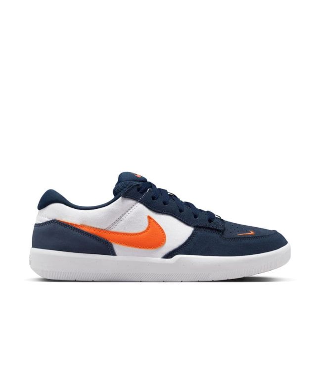 Zapatillas de Skate Nike SB Force 58 Azul Marino y blanco con el logo naranja para hombre