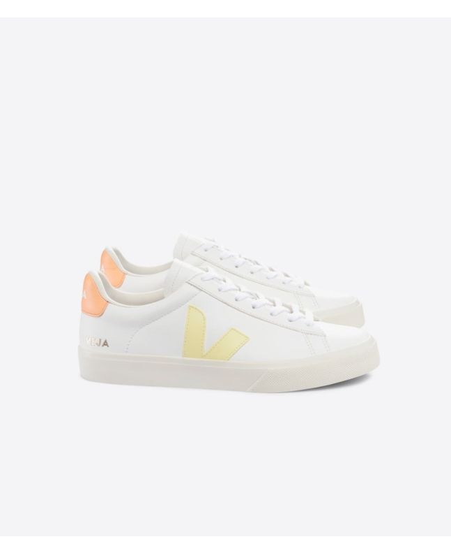 Zapatillas Ecológicas Veja Campo Chromefree White Sun Peach blancas con detalles en amarillo y melocotón Unisex