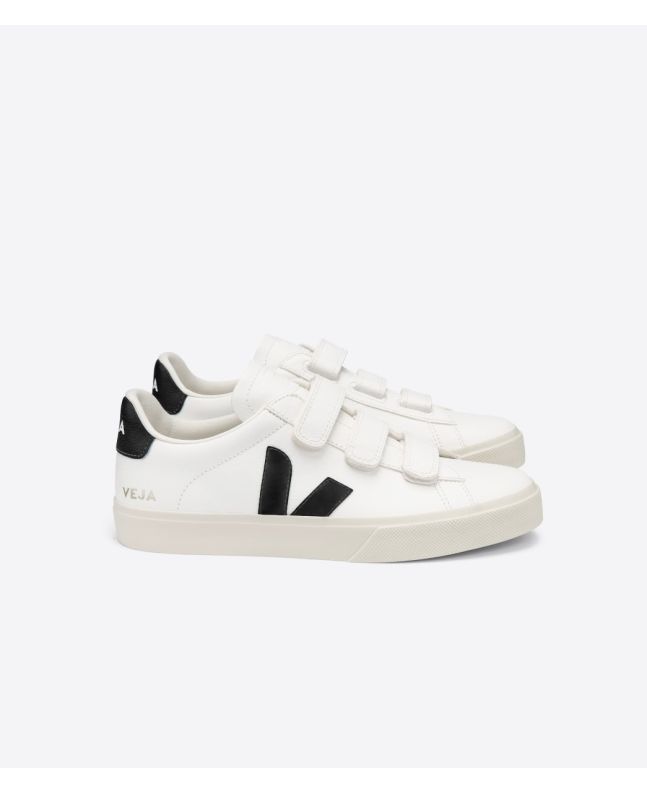 Zapatillas ecológicas Veja Recife Chromefree Leather blancas con detalles en negro y cierre de velcro Unisex