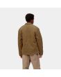 Hombre con abrigo de pana Carhartt WIP Michigan Coat marrón posterior