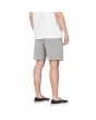 Hombre con Pantalón corto híbrido Volcom Wrecpack Hybrid 19" Moonbeam gris posterior