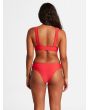 Mujer con Braguita de Bikini sin costuras Volcom Skimpy Simply Seamless roja posterior